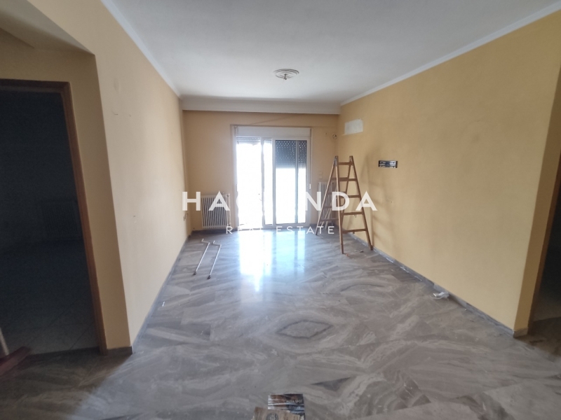 property-img